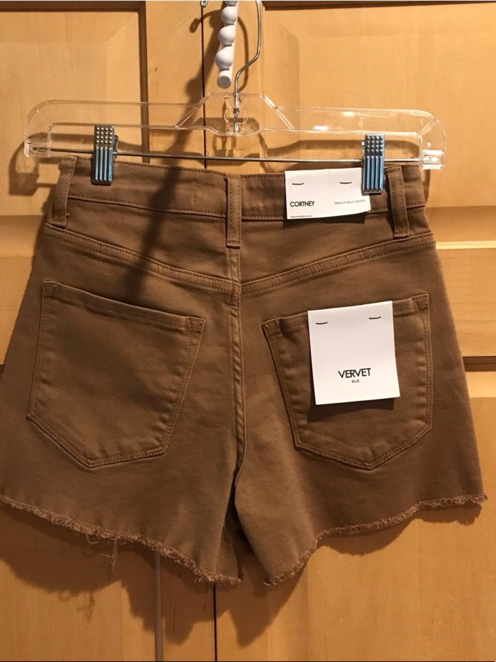 New Vervet High -Waist Frayed Hem Shorts in Tan - Picture 3 of 6